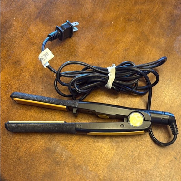 Jilbere de Paris Hair Flat Iron Porcelain Series 1" Model V08480 Tested & Works - Picture 2 of 8